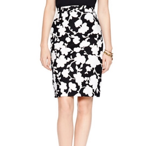 kate spade Dresses & Skirts - New Kate Spade graphic floral Marit pencil skirt